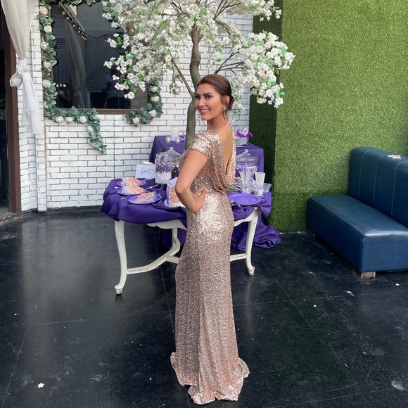 Badgley Mischka,Sequin Cowl Back Gown, rose gold, short sleeves, concealed zip. - Picture 6 of 11